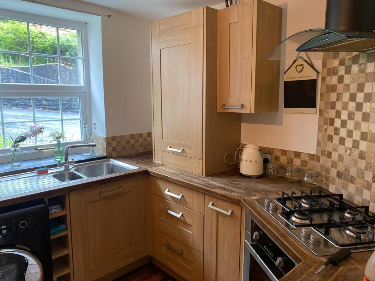 2-Bed Cottage In In Welsh Valley Nr 斯旺西 外观 照片