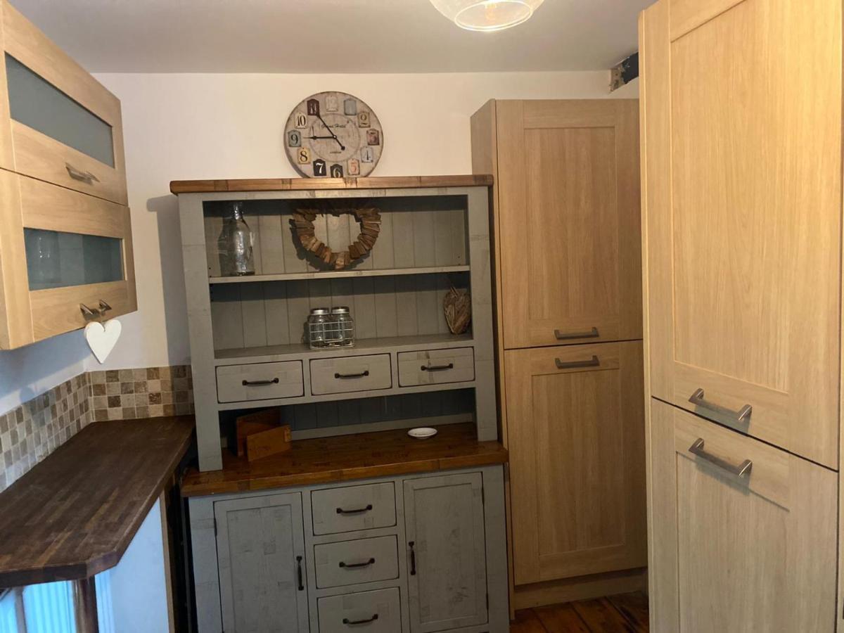 2-Bed Cottage In In Welsh Valley Nr 斯旺西 外观 照片